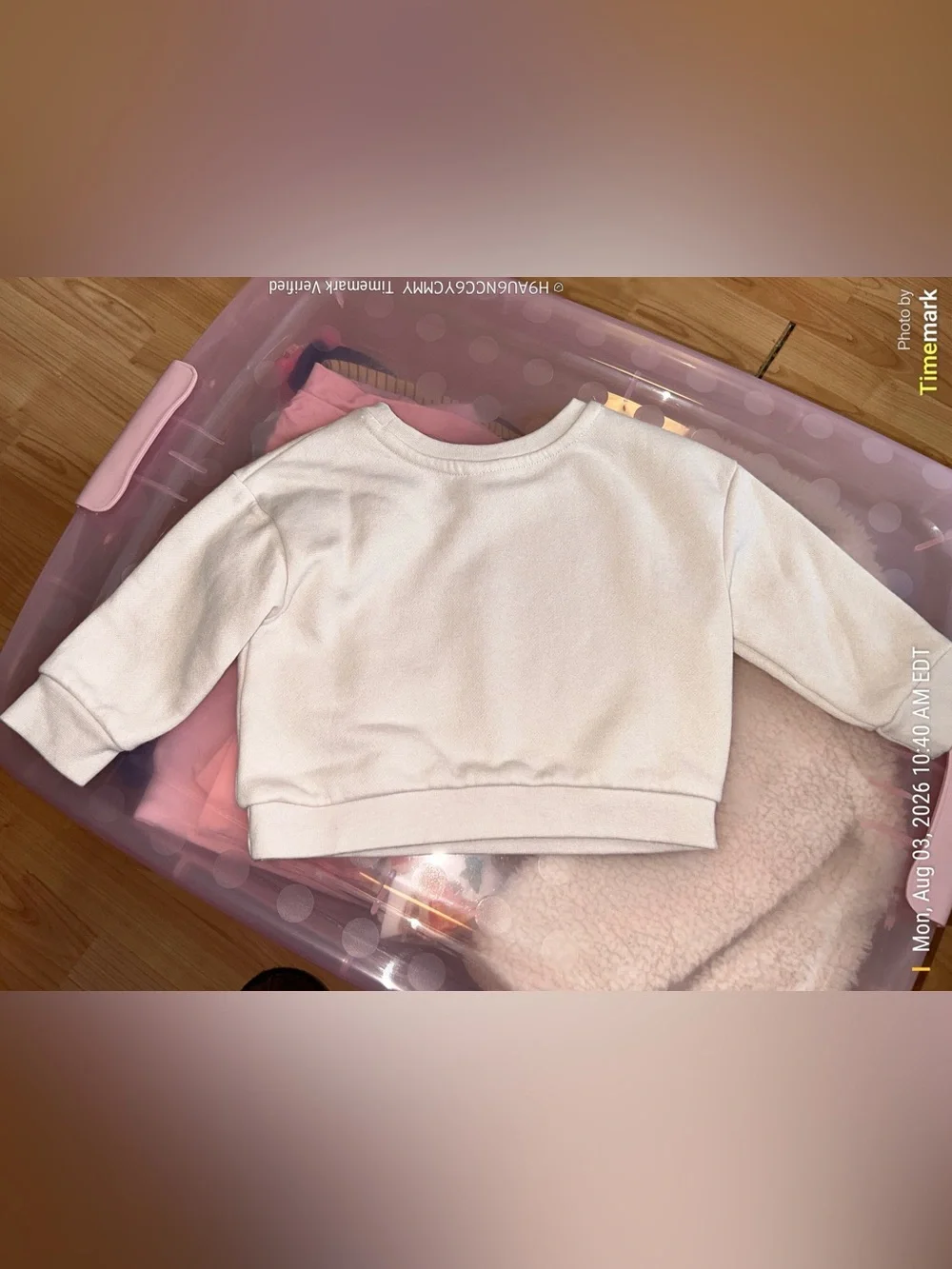 GAP Cream Sweatshirt with Pink Snoopy Puff Graphic